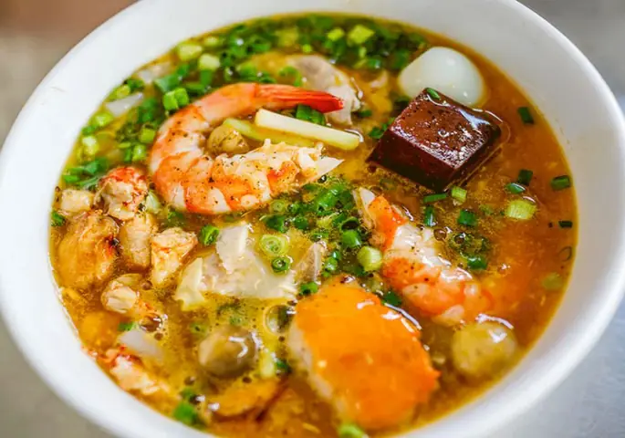 Top 10 Quán Bánh Canh Cua Ngon Nhất Sài Gòn
