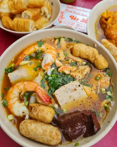 Bánh Canh Cua Út Lệ Tô Hiến Thành: Review Chi Tiết Từ A Đến Z