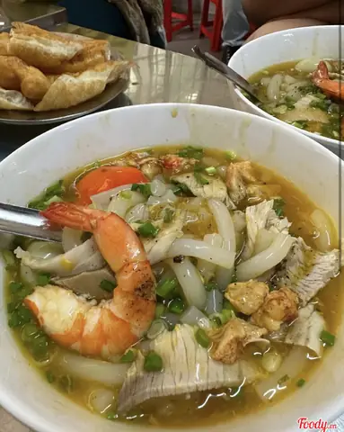 Đánh Giá Chi Tiết Quán Bánh Canh Cua Trần Khắc Chân: Trải Nghiệm Món Ngon "đậm Chất Xưa" Giữa Lòng Sài Gòn