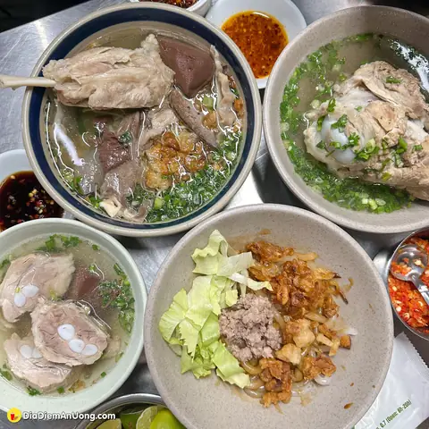 Bánh Canh Sườn Cây Quận 5: Top 5 Quán Ngon Nhất Đánh Giá Khách Quan