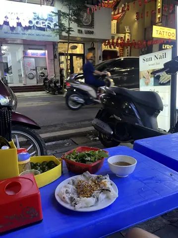 Bánh Cuốn Phố Cổ Hà Nội: Cẩm Nang Thưởng Thức Đầy Đủ Từ A Đến Z