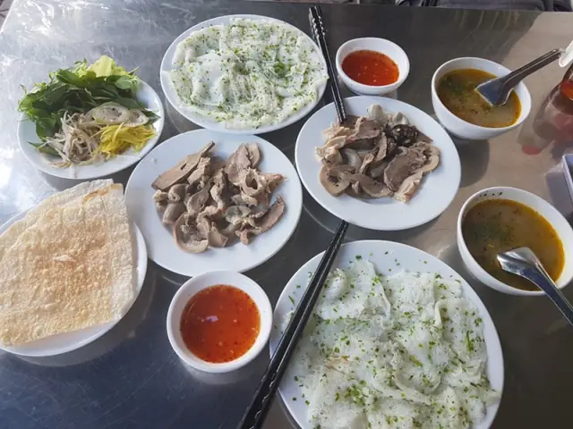 Khám Phá Bánh Hỏi Cháo Lòng Hồng Thanh – Hướng Dẫn Cho Du Khách