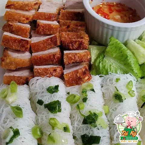Khám Phá 10 Địa Chỉ Bán Bánh Hỏi Heo Quay Ngon Nhất Tp.hcm