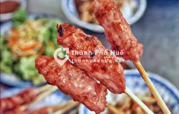 Bánh Khoái Cá Kình Làng Chuồn: Bí Quyết Thưởng Thức Món Ăn Vàng Từ Cố Đô Huế
