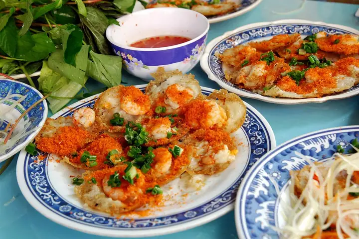 Bánh Khọt Gốc Vú Sữa Vũng Tàu: Review Chi Tiết