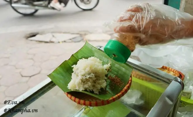 Cẩm Nang Bánh Khúc Hà Nội: Tất Tần Tật Về Món Quà Vặt Đặc Trưng