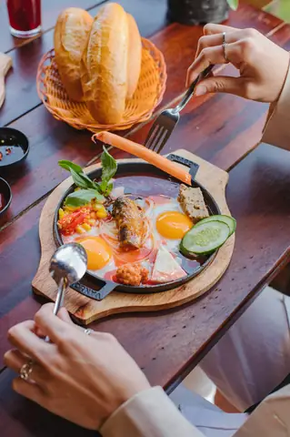 Bánh Mì Áp Chảo Đà Lạt Là Gì Và Ngon Như Thế Nào? Bánh Mì Áp Chảo Đà Lạt Là Gì Và Ngon Như Thế Nào?