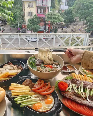 Bánh Mì Bít Tết Ngọc Hiếu – Lịch Sử, Cách Thưởng Thức Và Địa Chỉ Mua Ngon Nhất Bánh Mì Bít Tết Ngọc Hiếu – Lịch Sử, Cách Thưởng Thức Và Địa Chỉ Mua Ngon Nhất