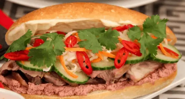 Top 15+ Quán Bánh Mì Sài Gòn Ngon Nức Tiếng