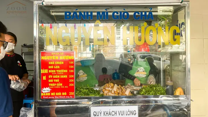 Khám Phá Bánh Mì Nguyên Hương Nha Trang: Địa Chỉ, Thực Đơn, Giá