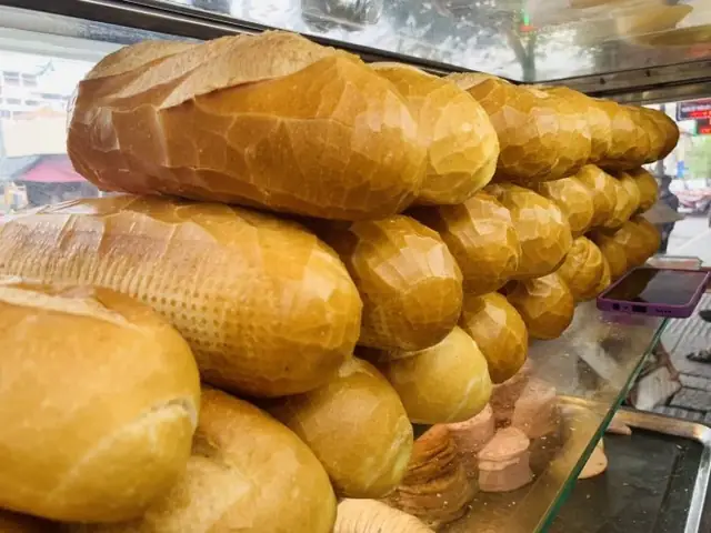 Bánh Mì Oanh Lý Tự Trọng: Đánh Giá Chi Tiết Từ A Đến Z