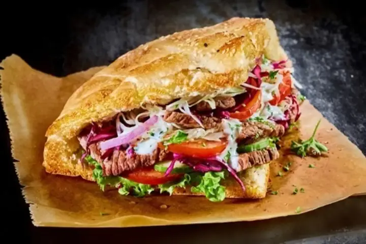 Bánh Mì Tam Giác Kẹp Thịt – Hướng Dẫn Chi Tiết Cách Làm Tại Nhà