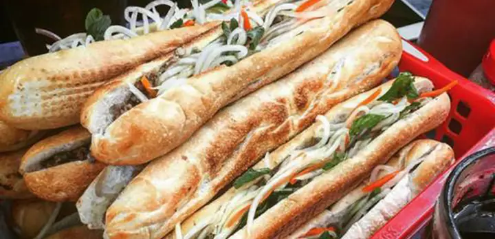 Review Bánh Mì Que Tứ Hải 761 Trần Cao Vân, Đà Nẵng: Điểm Sống Ảo Và Hương Vị Đặc Trưng