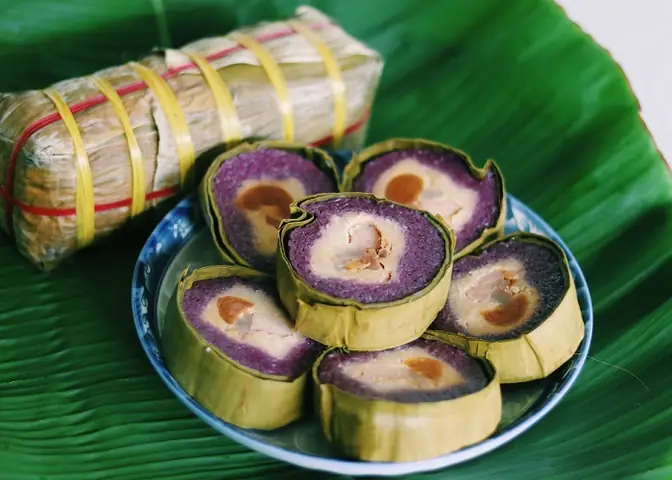 Bánh Tét Lá Cẩm Cần Thơ – Lịch Sử, Cách Làm Và Địa Chỉ Mua Ngon Nhất Bánh Tét Lá Cẩm Cần Thơ – Lịch Sử, Cách Làm Và Địa Chỉ Mua Ngon Nhất