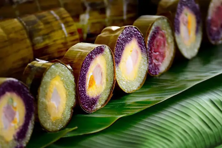 Bánh Tét Lá Cẩm Cần Thơ – Lịch Sử, Cách Làm Và Địa Chỉ Mua Ngon Nhất Bánh Tét Lá Cẩm Cần Thơ – Lịch Sử, Cách Làm Và Địa Chỉ Mua Ngon Nhất