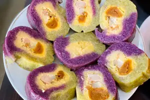 Bánh Tét Ngũ Sắc Cần Thơ: Món Quà Văn Hóa Đầy Màu Sắc