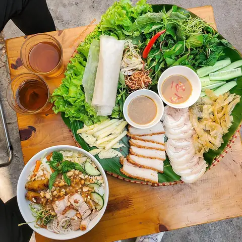 Bánh Tráng Cuốn Thịt Heo Đà Nẵng: Hướng Dẫn Chi Tiết Và Trải Nghiệm Thực Tế