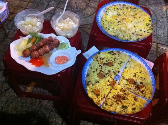 Khám Phá Bánh Tráng Nướng 61 Cao Thắng: Địa Chỉ, Thực Đơn, Giá