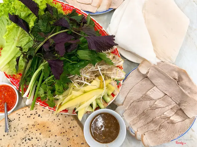 Bánh Tráng Thịt Heo Bà Hường – Đặc Điểm, Cách Thưởng Thức Và Nguồn Gốc Bánh Tráng Thịt Heo Bà Hường – Đặc Điểm, Cách Thưởng Thức Và Nguồn Gốc