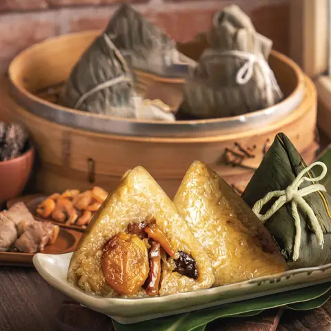 Bánh Ú Bá Trạng Đại Phát: Đánh Giá Chi Tiết Quán Ăn Truyền Thống 50 Năm Tuổi
