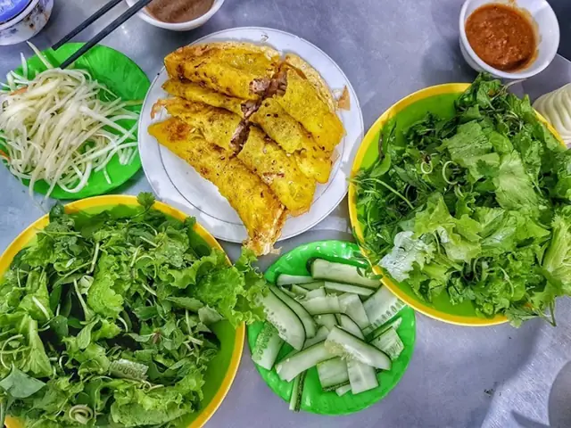 Bánh Xèo Bá Lễ Hội An: Món Ăn Đặc Trưng Không Thể Bỏ Lỡ