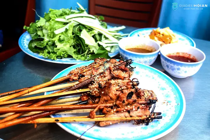 Bánh Xèo Bá Lễ Hội An: Món Ăn Đặc Trưng Không Thể Bỏ Lỡ