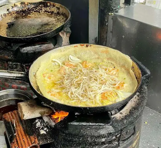 Bánh Xèo Đinh Công Tráng Quận 1: Đáng Thử Nhất Phố Ăn Uống?