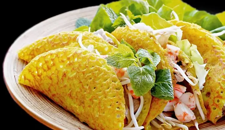 Khám Phá 7 Quán Bánh Xèo Quận 7 Ngon Nhất Cho Thực Khách