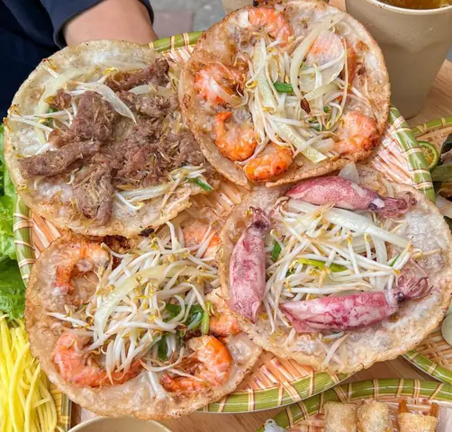 Khám Phá 7 Quán Bánh Xèo Tôm Nhảy Ngon Bình Định
