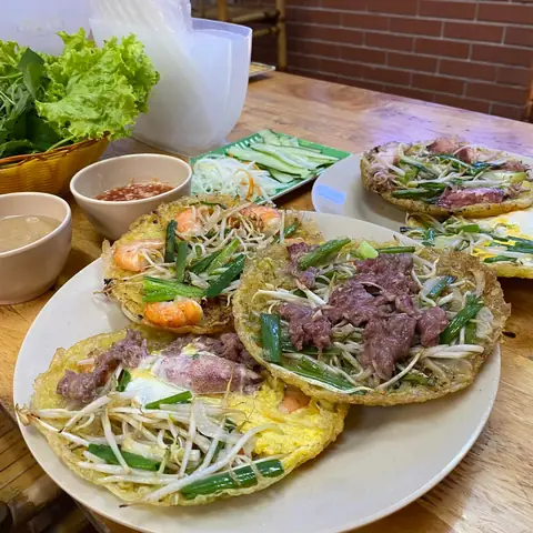 Bánh Xèo Tôm Nhảy Cô Ba: Cách Làm Chi Tiết Và Bí Quyết Ngon Bánh Xèo Tôm Nhảy Cô Ba: Cách Làm Chi Tiết Và Bí Quyết Ngon