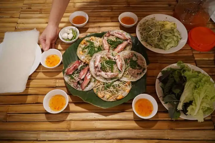 Bánh Xèo Tôm Nhảy Cô Ba: Cách Làm Chi Tiết Và Bí Quyết Ngon