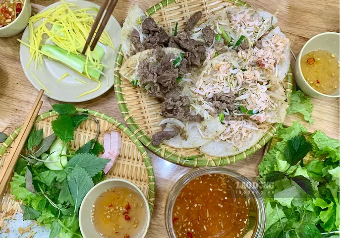 Bánh Xèo Tôm Nhảy Mỹ Cang: Ngon Giòn Đặc Biệt Bánh Xèo Tôm Nhảy Mỹ Cang: Ngon Giòn Đặc Biệt