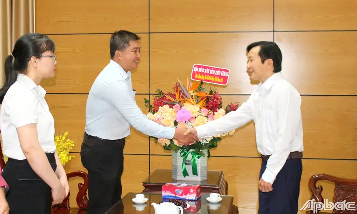 Cẩm Nang Du Lịch Tiền Giang: Khám Phá Miền Tây Sông Nước Đầy Màu Sắc