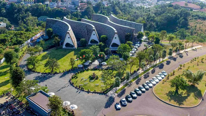 Bảo Tàng Thế Giới Cà Phê: Kiến Trúc, Giá Vé & Trải Nghiệm Bảo Tàng Thế Giới Cà Phê: Kiến Trúc, Giá Vé & Trải Nghiệm
