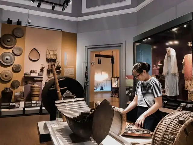 Bảo Tàng Lịch Sử Quốc Gia: Khám Phá Di Sản Việt Nam