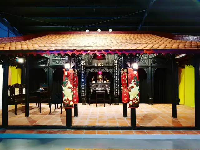 Khám Phá Bảo Tàng Nước Mắm Làng Chài Xưa Tại Phan Thiết Khám Phá Bảo Tàng Nước Mắm Làng Chài Xưa Tại Phan Thiết
