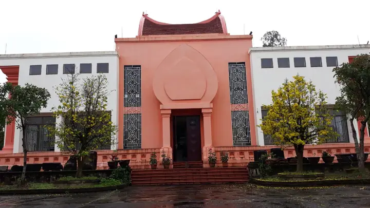 Bảo Tàng Văn Hoá Sa Huỳnh: Giới Thiệu Toàn Diện Về Di Sản Khảo Cổ Miền Trung Bảo Tàng Văn Hoá Sa Huỳnh: Giới Thiệu Toàn Diện Về Di Sản Khảo Cổ Miền Trung