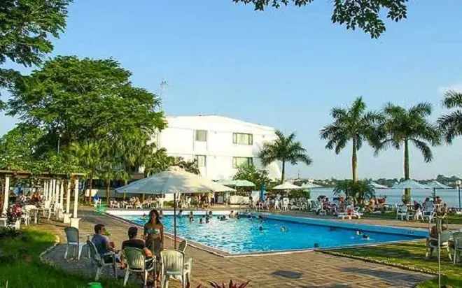 Review Bể Bơi Khách Sạn Thắng Lợi: Trải Nghiệm Thực Tế Và Đánh Giá