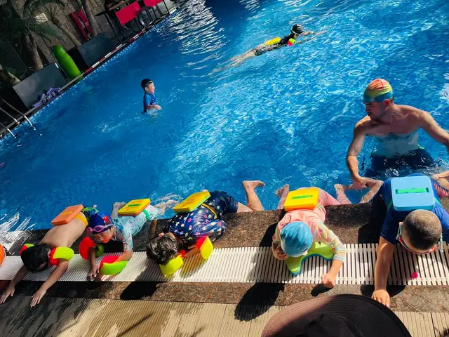 Top 5 Bể Bơi Nước Mặn Ở Hà Nội: Đánh Giá Toàn Diện Và Lời Khuyên Top 5 Bể Bơi Nước Mặn Ở Hà Nội: Đánh Giá Toàn Diện Và Lời Khuyên