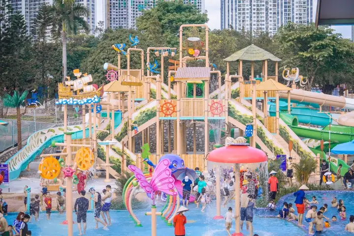 Bể Bơi Thiên Đường Bà Nà Hills Thực Sự Đáng Đến Như Thế Nào? Đánh Giá Chi Tiết Từ Du Khách