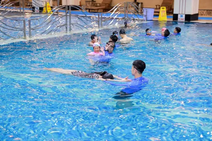 Khám Phá 15 Bể Bơi Đẹp Ở Hà Nội Cho Gia Đình Và Trẻ Em