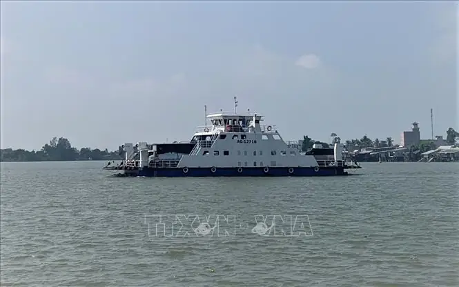 Cẩm Nang Bến Phà Châu Giang: Cửa Ngõ Khám Phá Văn Hóa Chăm Và Làng Lụa Tân Châu