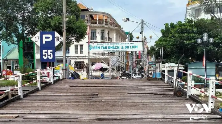 Khám Phá Bến Tàu Du Lịch Cần Thơ: Vị Trí, Dịch Vụ & Các Tour Nổi Bật