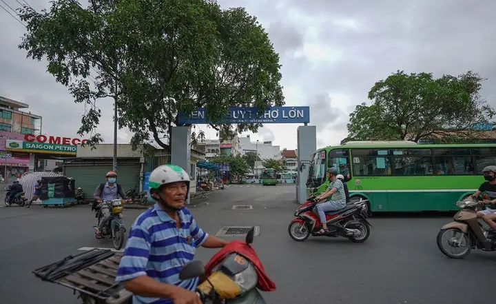Hướng Dẫn Đi Xe Buýt Từ Bến Xe Chợ Lớn Đến Cổng 1 Đầm Sen