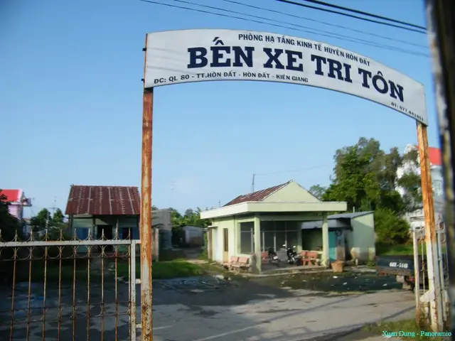 Đánh Giá Chi Tiết Bến Xe Lotte Cinema: Trải Nghiệm Thực Tế Du Khách