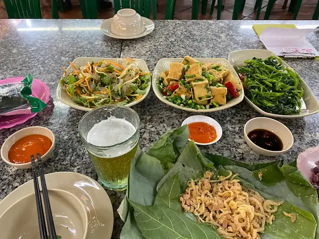 Đánh Giá Chi Tiết Quán Bia Hải Sản Lê Trọng Tấn: Trải Nghiệm Ẩm Thực Đáng Nhớ