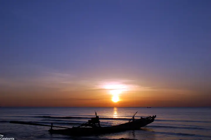 Bãi Biển Hải Hòa Tĩnh Gia Thanh Hóa: Thiên Đường Hoang Sơ Miền Trung Bãi Biển Hải Hòa Tĩnh Gia Thanh Hóa: Thiên Đường Hoang Sơ Miền Trung