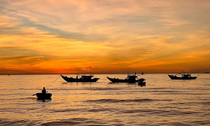 Bình Minh Lên Mặt Biển Như Thế Nào? Trải Nghiệm Và Gợi Ý