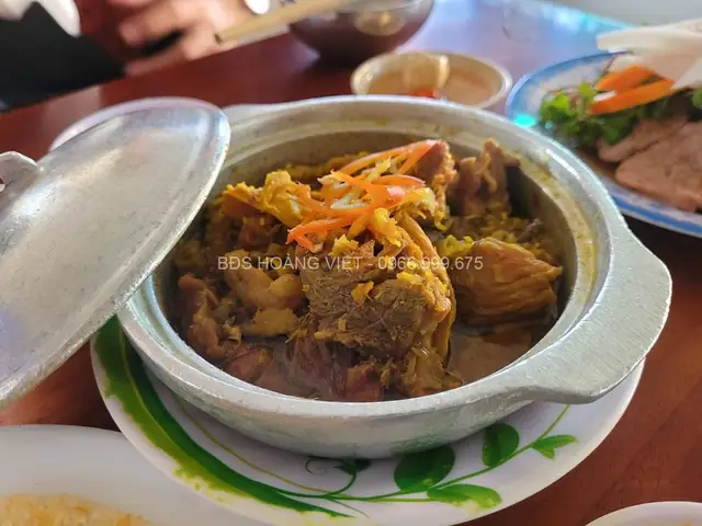 Bò Tơ Xuân Đào Củ Chi Là Gì? Hướng Dẫn Trải Nghiệm Món Đặc Sản Nổi Tiếng Bò Tơ Xuân Đào Củ Chi Là Gì? Hướng Dẫn Trải Nghiệm Món Đặc Sản Nổi Tiếng