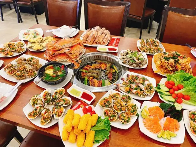 Đánh Giá Top 10 Buffet Hải Sản Hai Bà Trưng: Bảng So Sánh Chi Tiết Và Trải Nghiệm Thực Tế